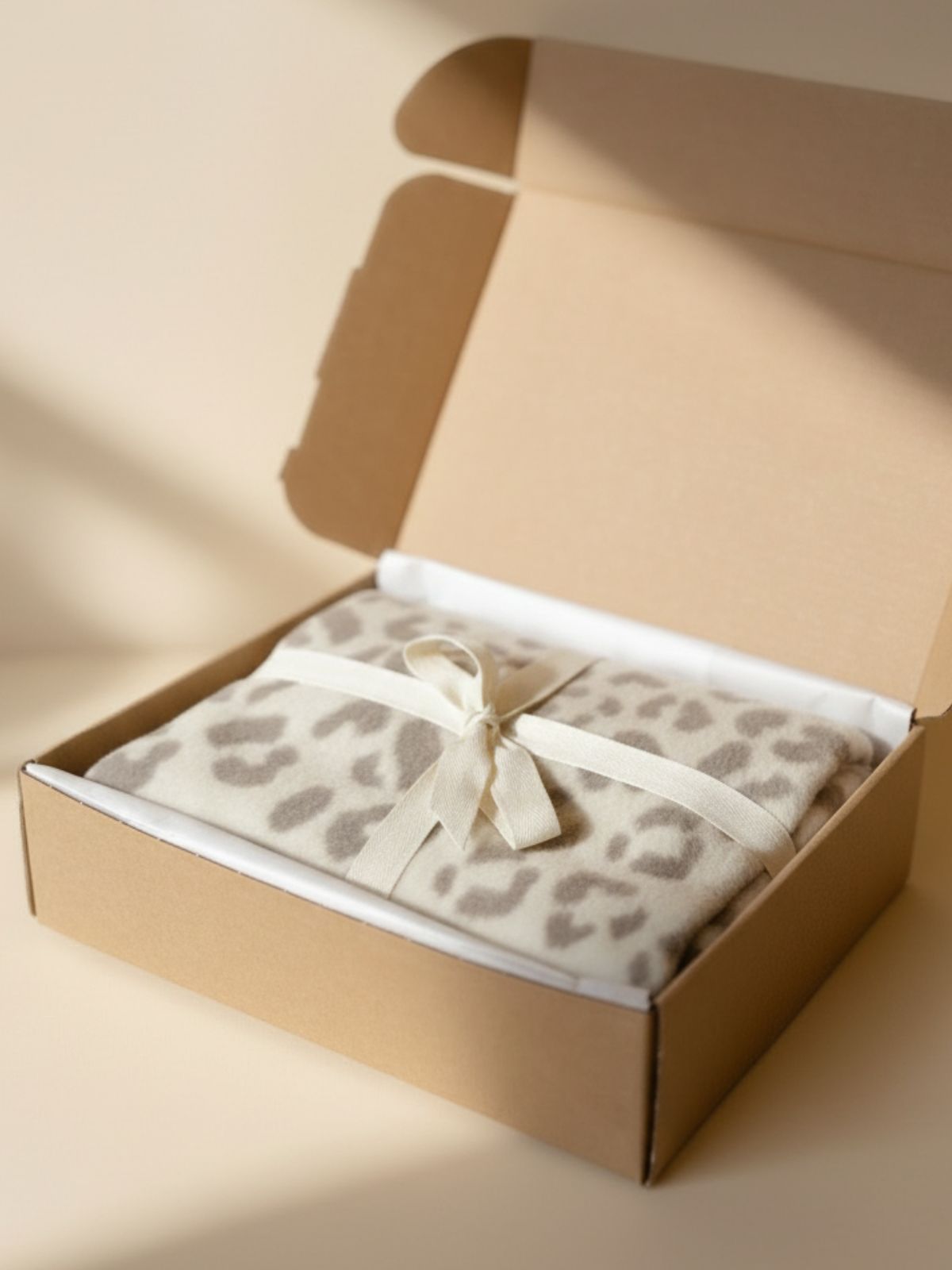 Geschenkbox inkl. Grußkarte